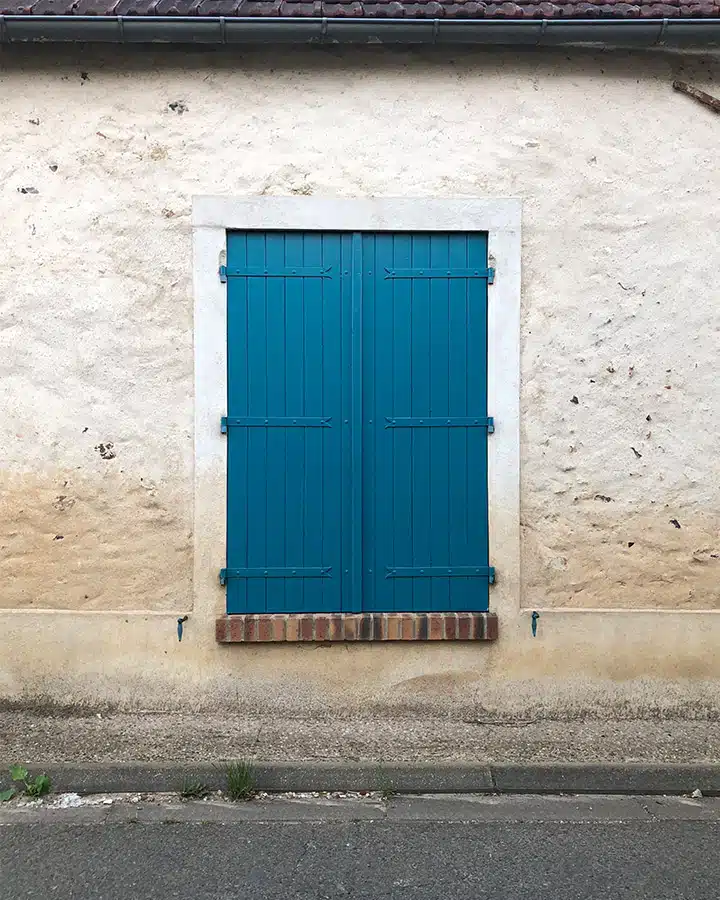 A building with a green door