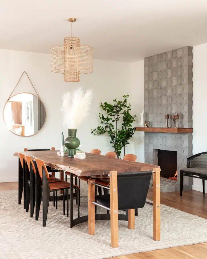 A living room filled with furniture on top of a wooden table