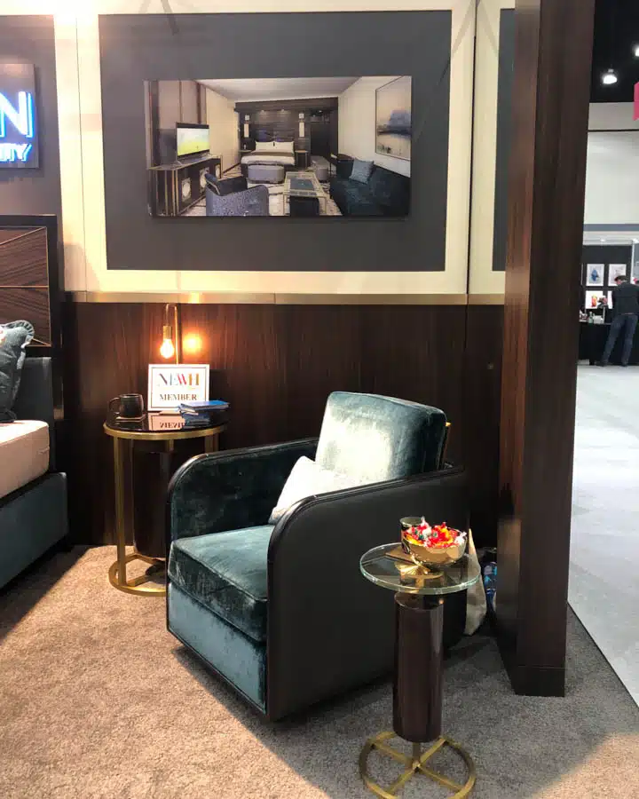 A screen shot of a living room