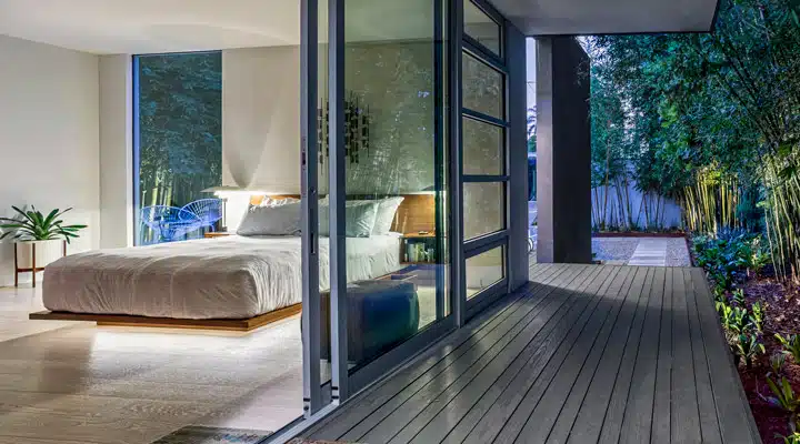 A double bed in a room