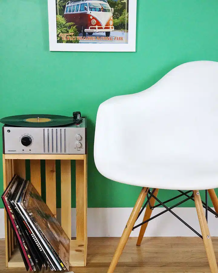 A green chair in a room
