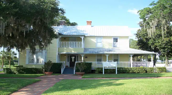 Auburndale_Baynard_House01.jpg