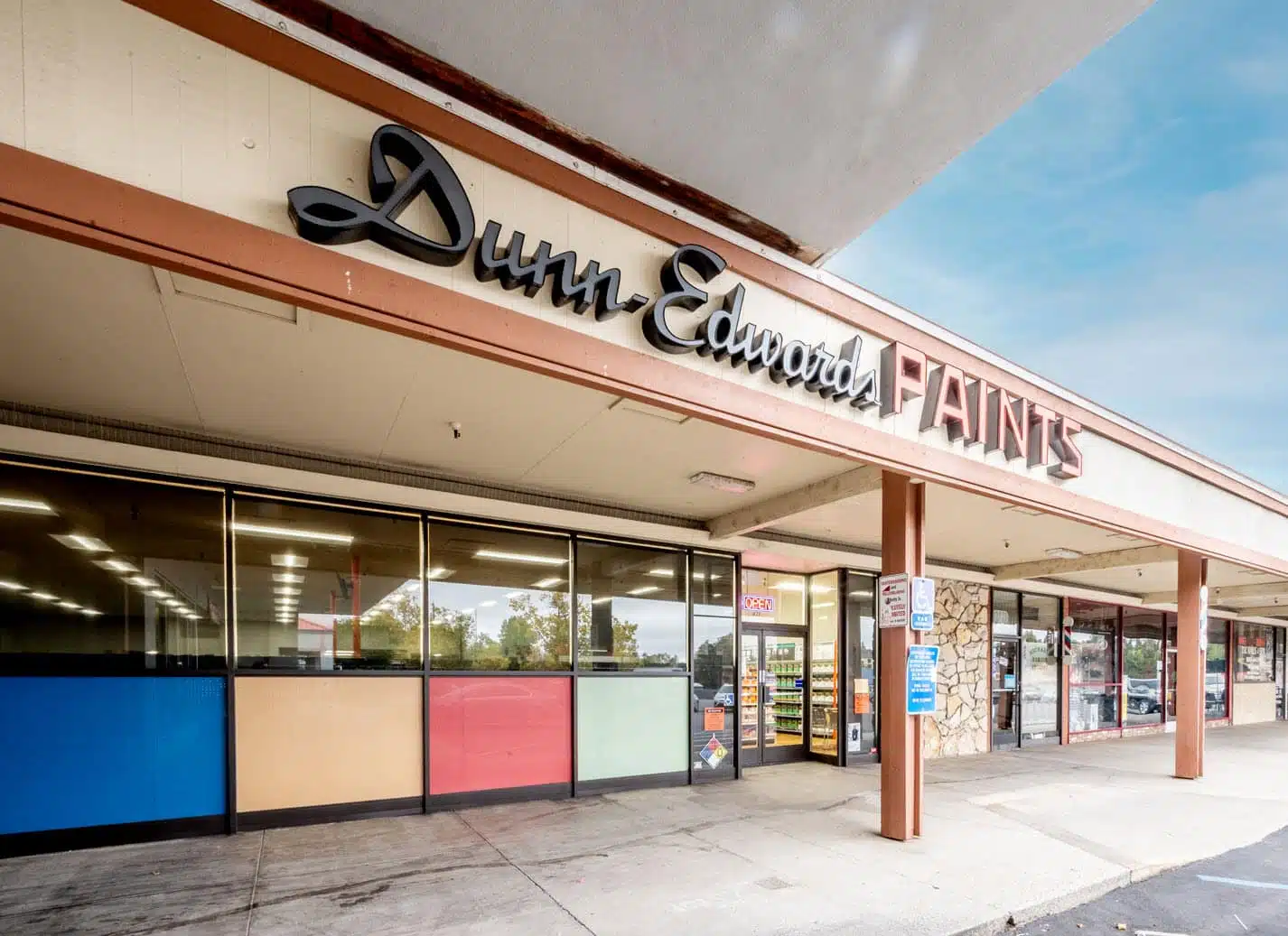 Dunn-Edwards Paint Store in Auburn CA 95603