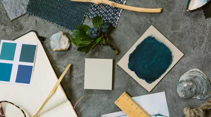 A bunch of items that are sitting on a table