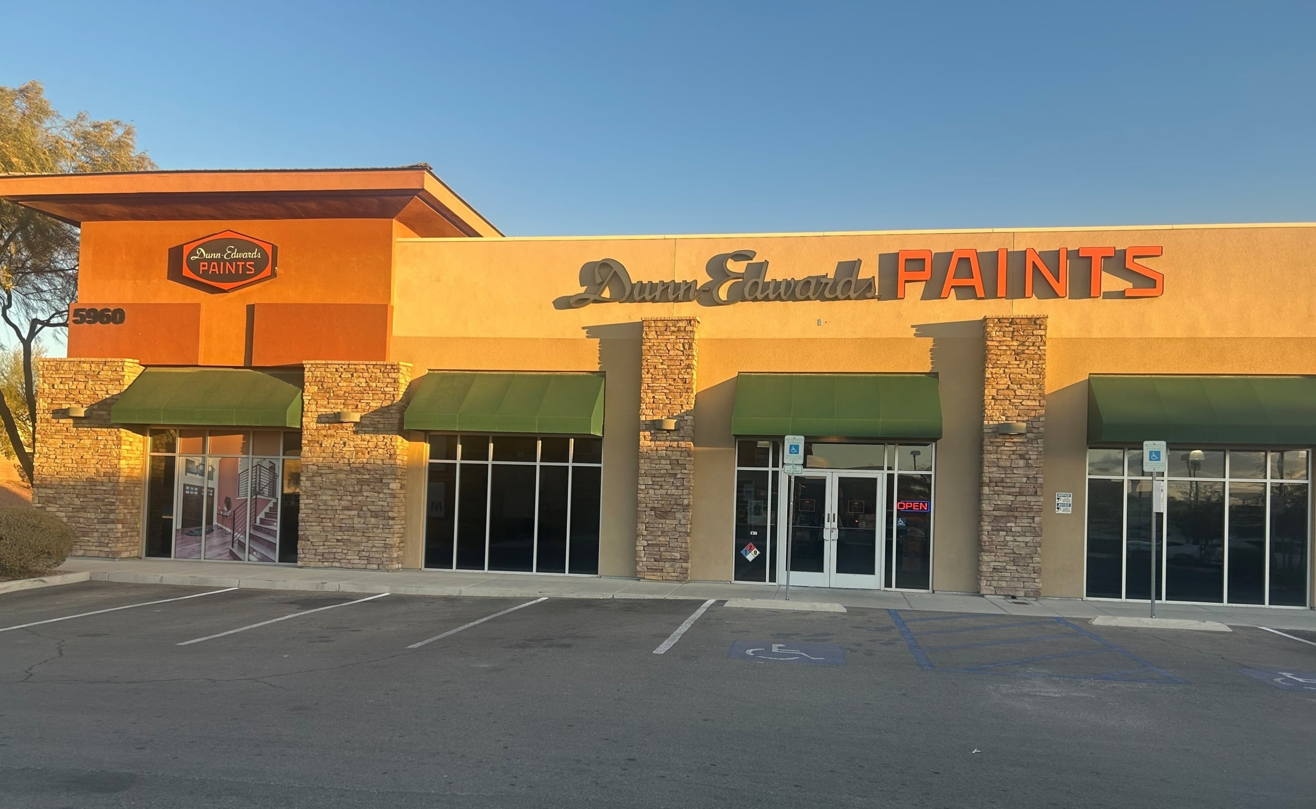 Dunn-Edwards Paint Store in Las Vegas NV 89148