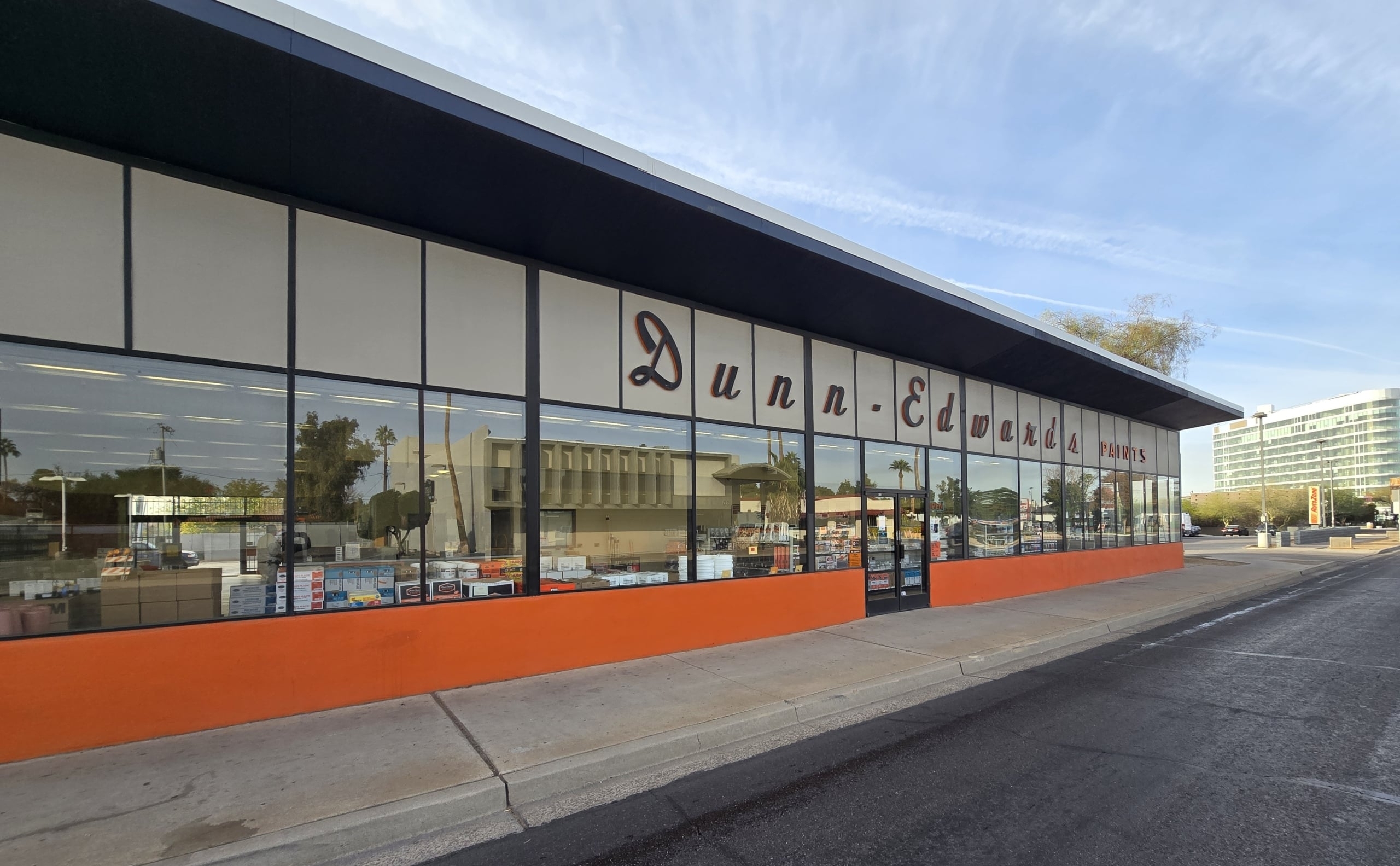 Dunn-Edwards Paint Store in Phoenix AZ 85012