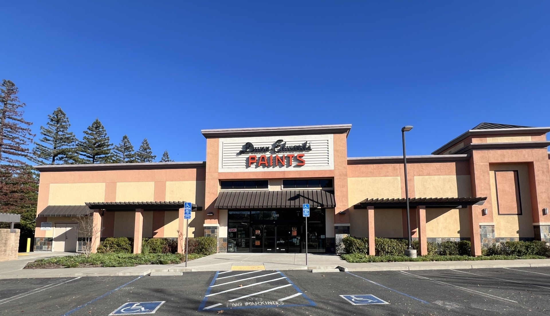 Dunn-Edwards Paint Store in Fairfield CA 94534