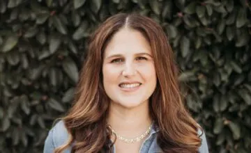 A person wearing a blue shirt